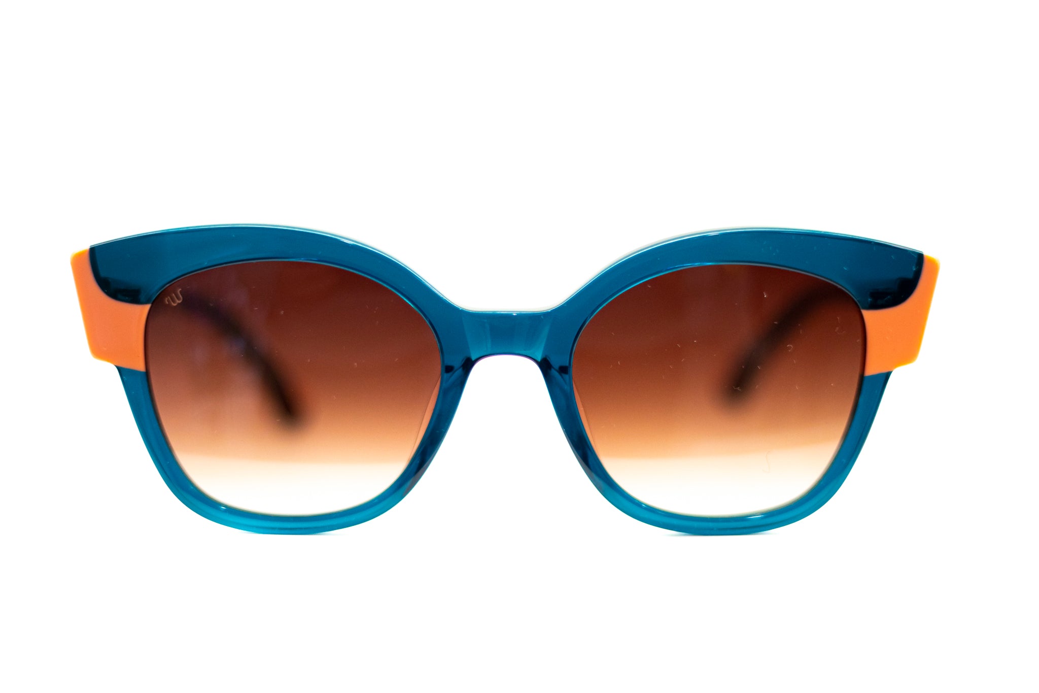 W 0003